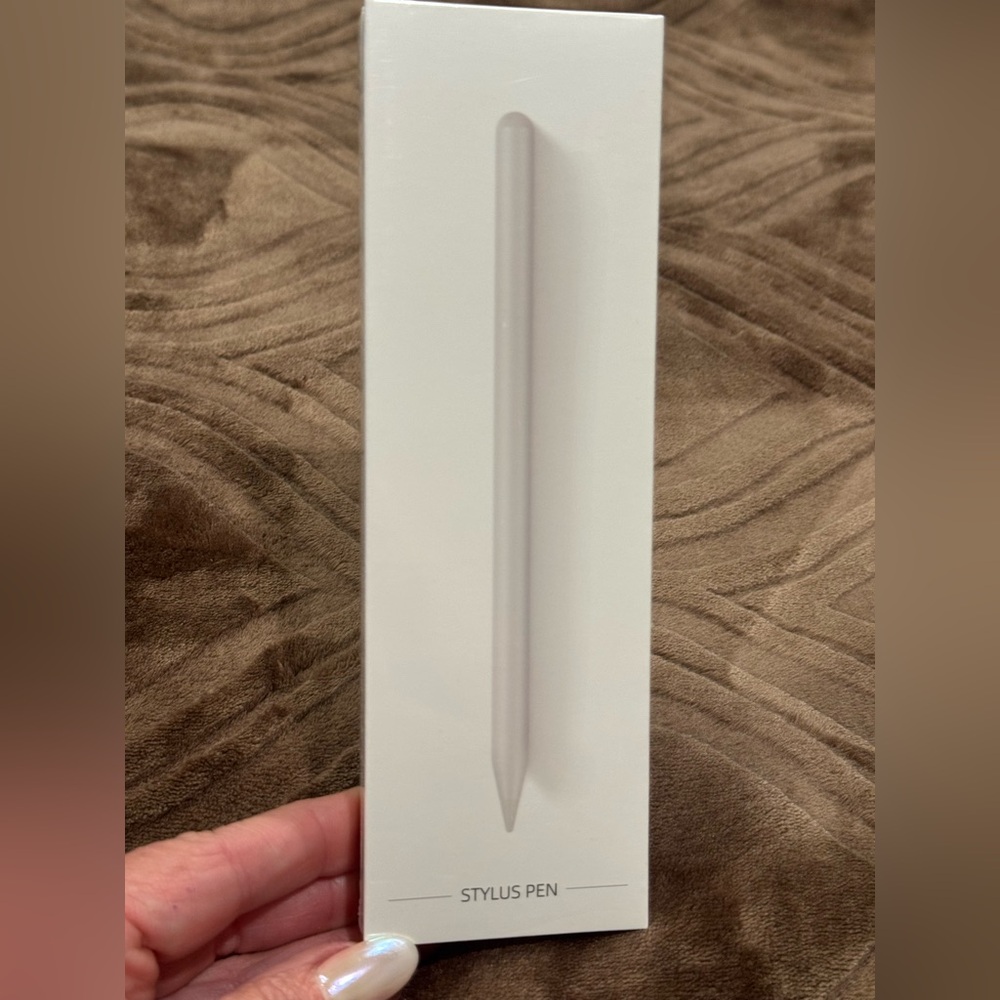 Stylus Pen - White compatible with 2018 and newer models